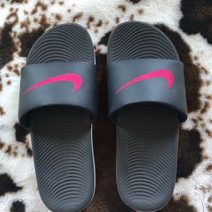 Nike slides
